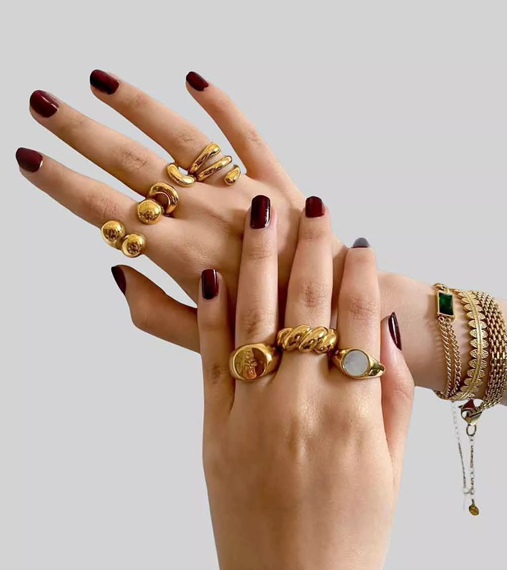 hand with a rings